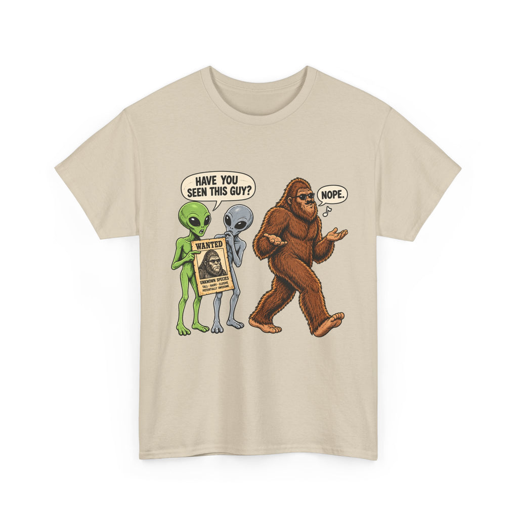 Have You Seen This Guy? Bigfoot and Alien Funny Graphic T-Shirt