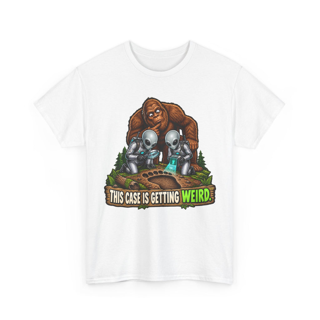 This Case Is Getting Weird Bigfoot & Alien Funny Graphic T-Shirt