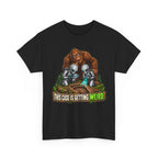 This Case Is Getting Weird Bigfoot & Alien Funny Graphic T-Shirt