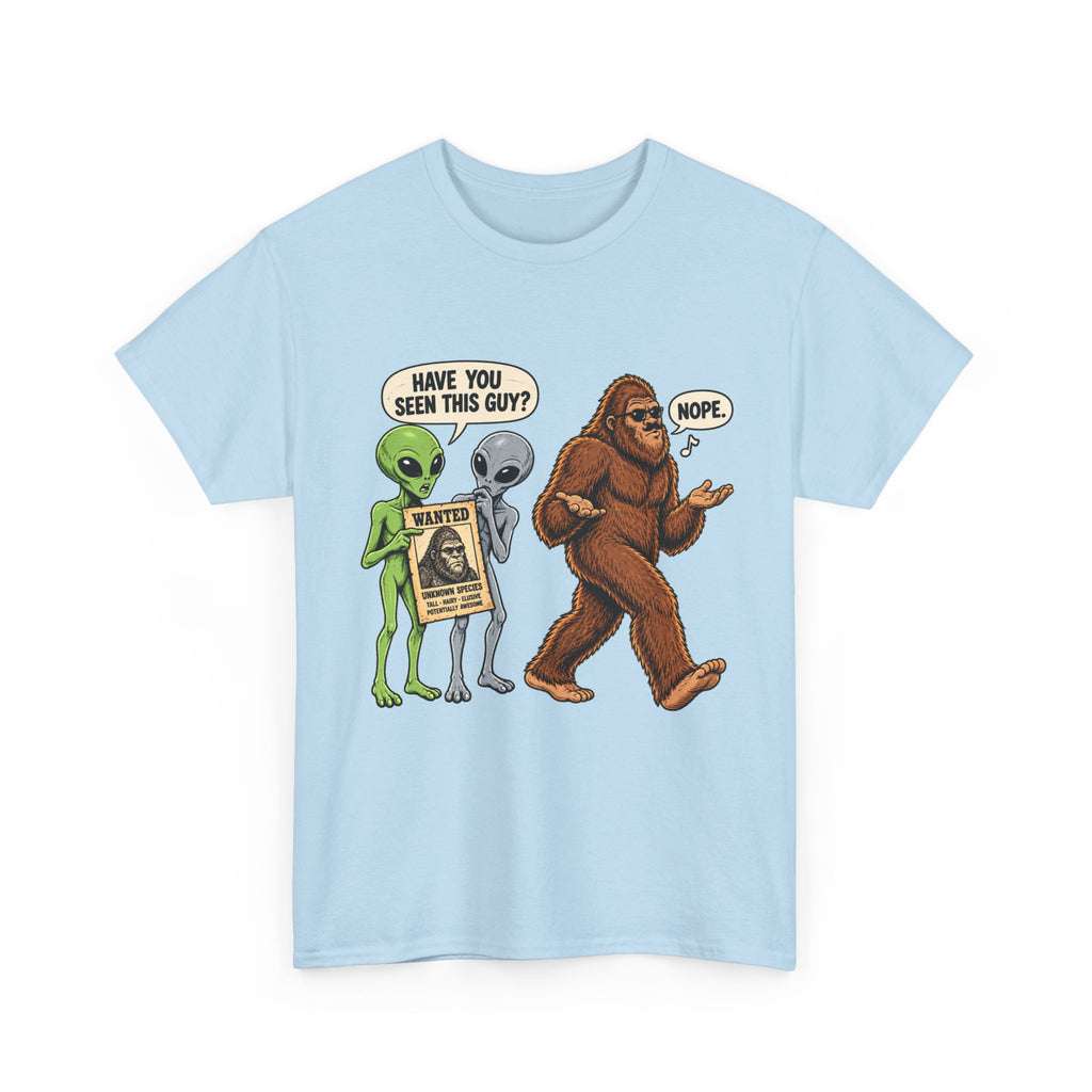 Have You Seen This Guy? Bigfoot and Alien Funny Graphic T-Shirt