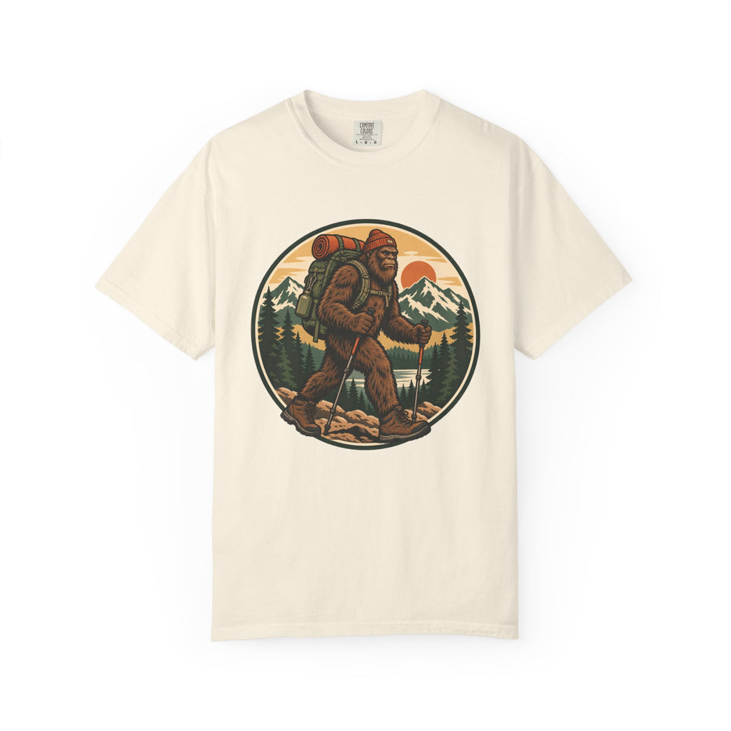 Bigfoot Hiking T‑Shirt — Vintage Mountain Backpacker Graphic Tee
