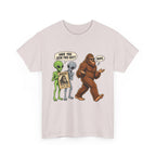 Have You Seen This Guy? Bigfoot and Alien Funny Graphic T-Shirt