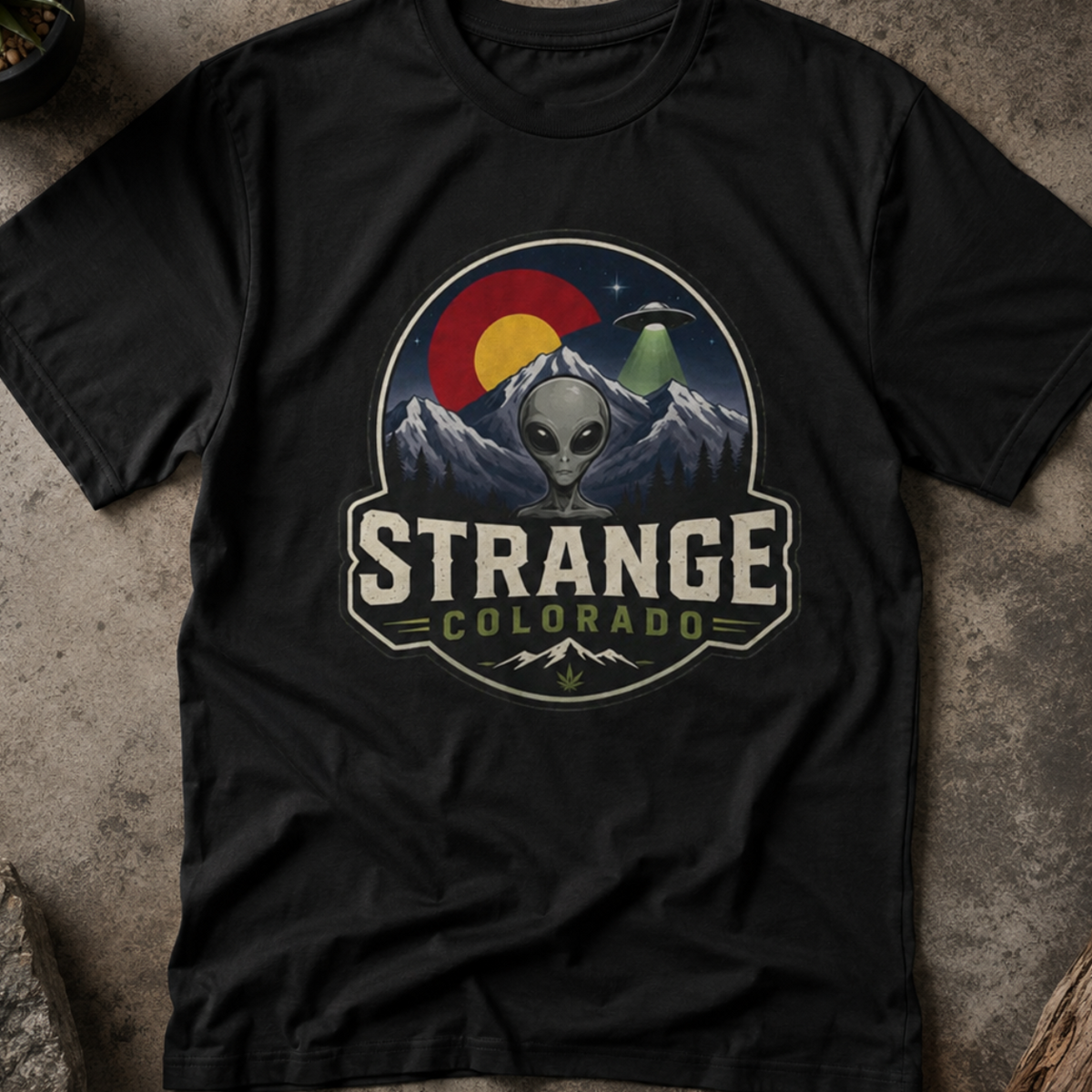 Strange Colorado alien mountains T-Shirt | UFO retro badge tee